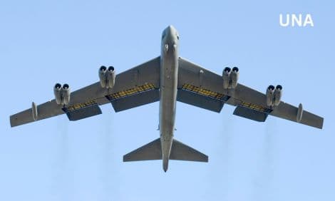 U.S. B-2 बॉम्बर और पैसेंजर फ्लाइट में टला बड़ा हादसा, एयर ट्रैफिक कंट्रोल की लापरवाही पर जांच शुरू