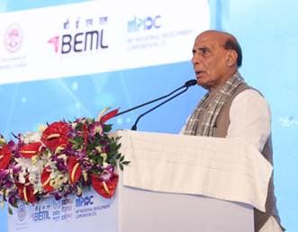रक्षा मंत्री राजनाथ सिंह ने मध्यप्रदेश में BRAHMA रेल मैन्युफैक्चरिंग हब का शिलान्यास किया